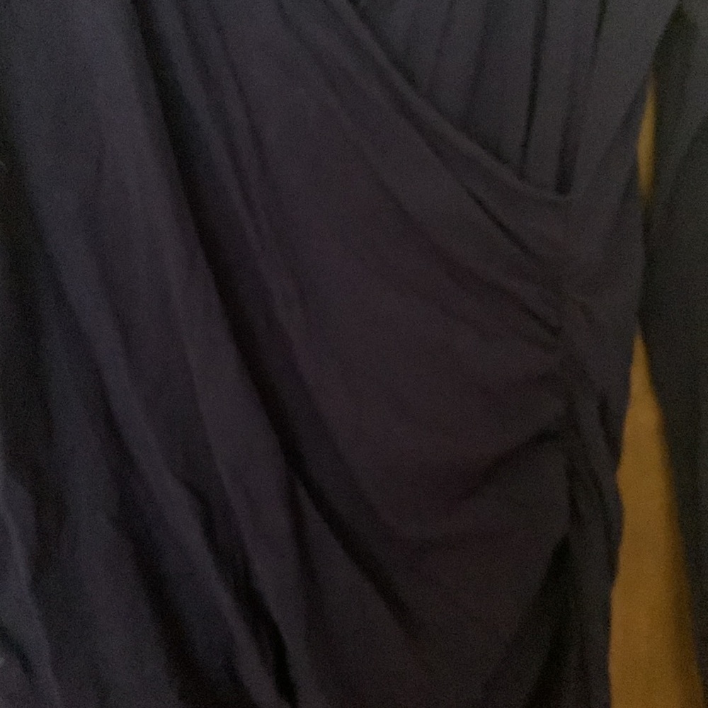 Cabi blueberry cotton ruched long sleeve top. Large - Picture 2 of 6